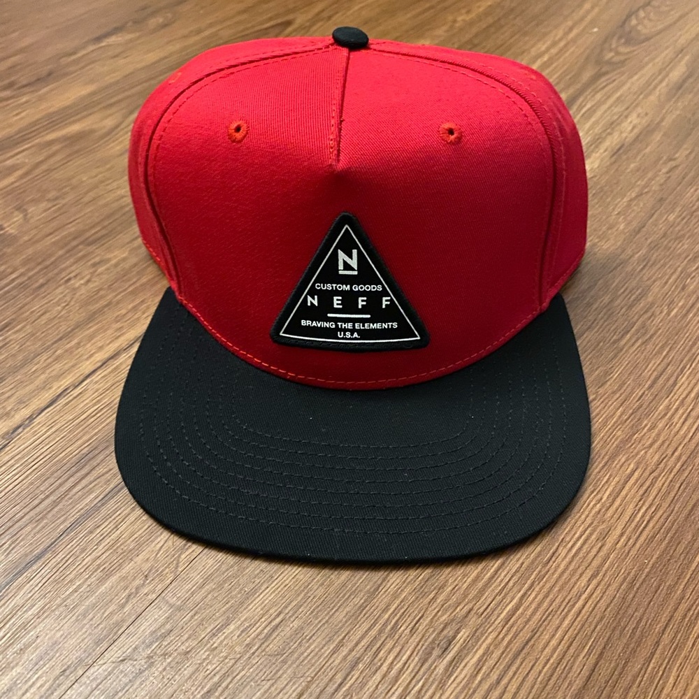 Neff - FlatBill SnapBack One Size Fits All - Men's Hat - Black And Red - NEW!